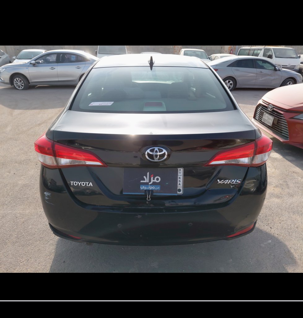 تويوتا يارس Y FLT 2021 image