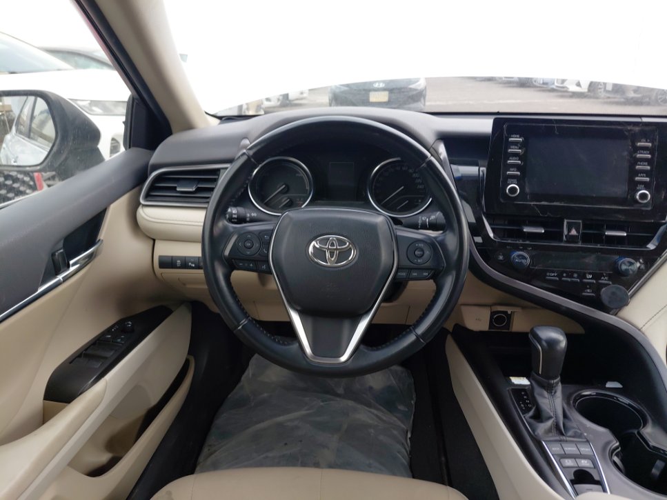 تويوتا كامري GLE HEV  2024 image