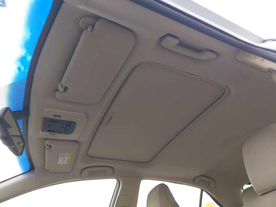 تويوتا كامري GLE HEV  2024 image