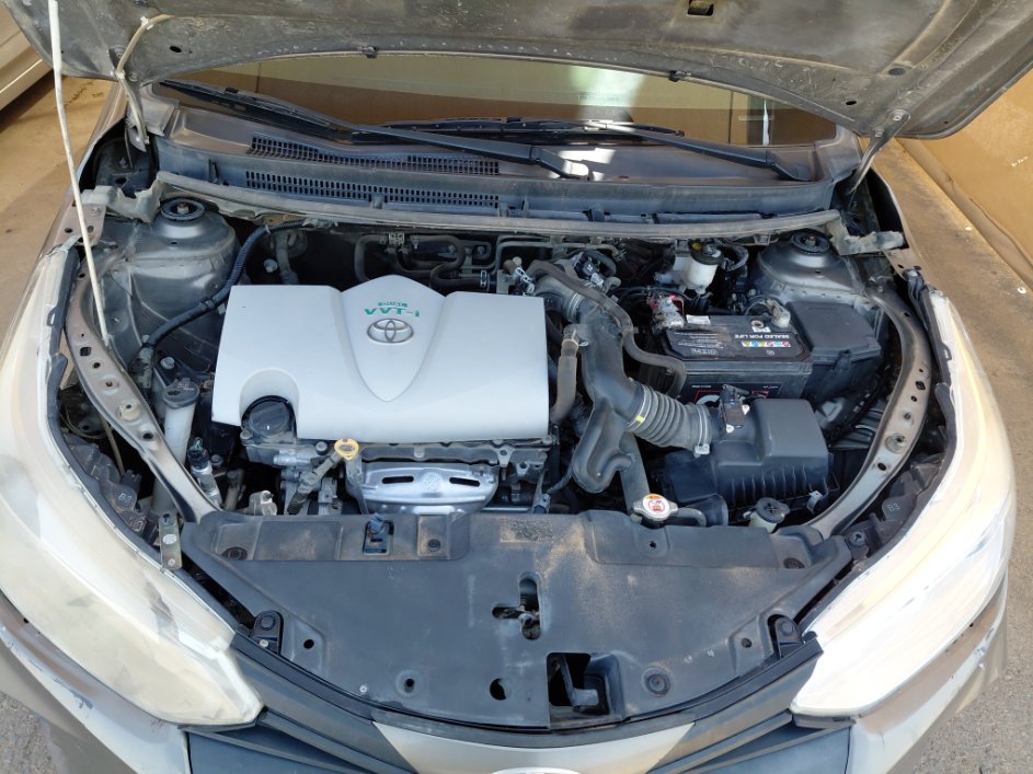 تويوتا يارس Y FLT  2021 image