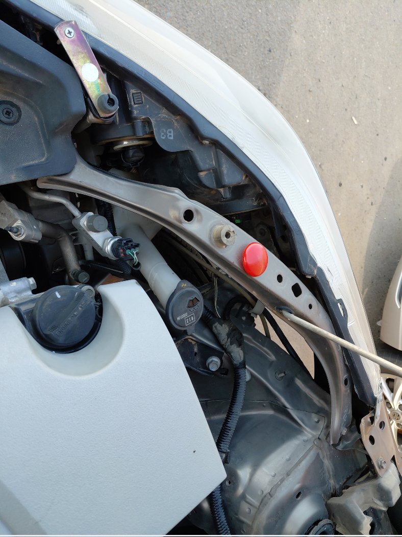 تويوتا يارس Y FLT  2021 image