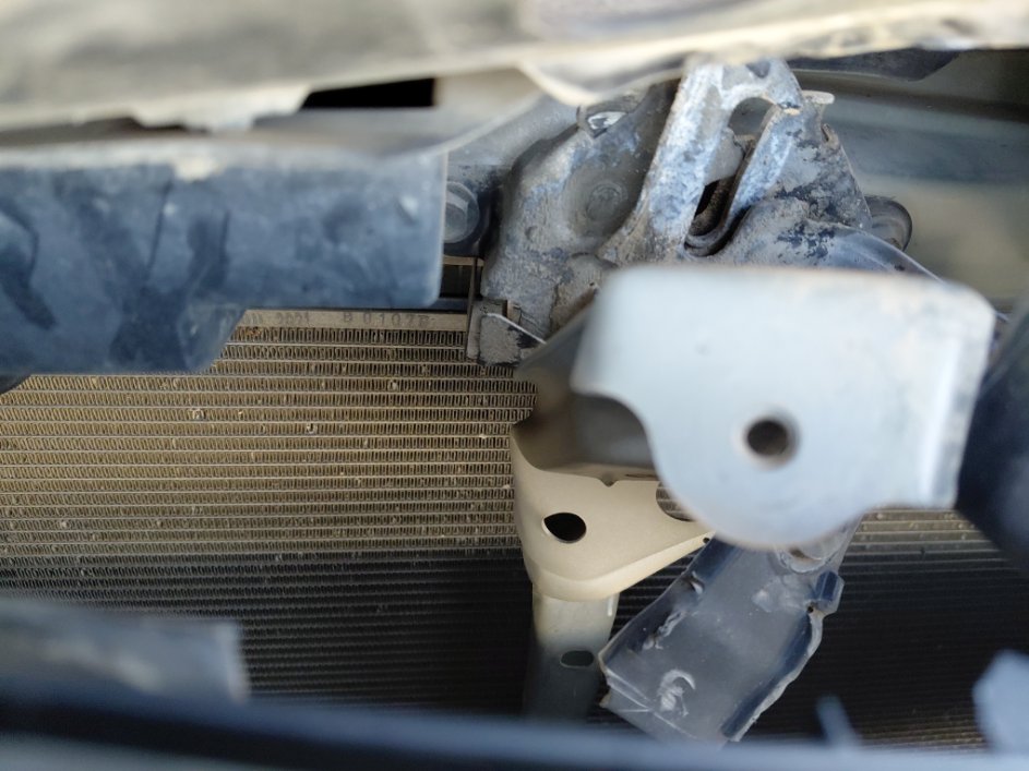 تويوتا يارس Y FLT  2021 image