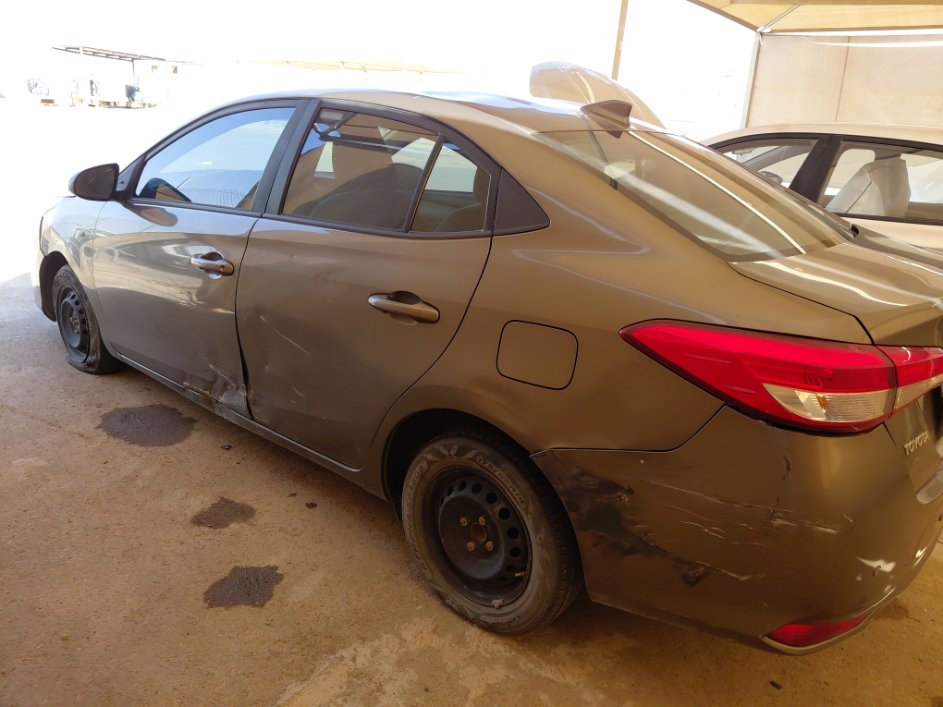 تويوتا يارس Y FLT  2021 image