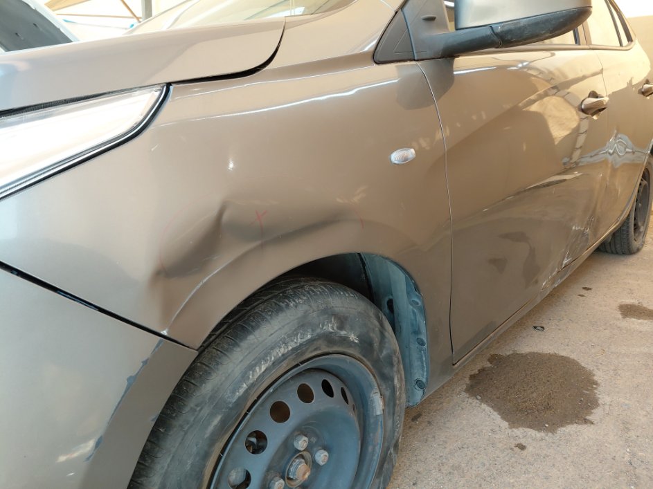 تويوتا يارس Y FLT  2021 image