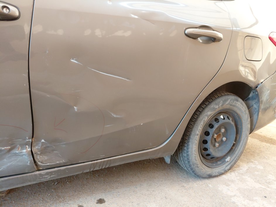 تويوتا يارس Y FLT  2021 image