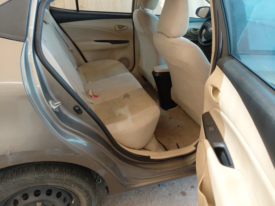 تويوتا يارس Y FLT  2021 image