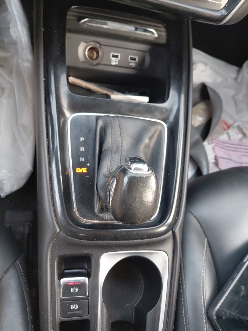 إم جي 5  2022 image