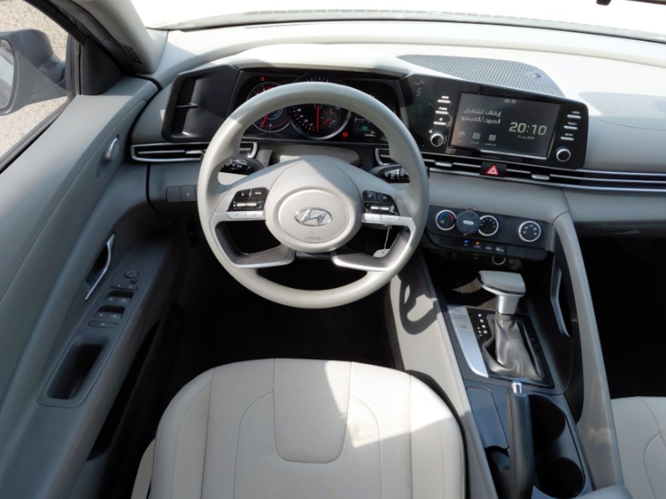 Hyundai Elantra  2023 image