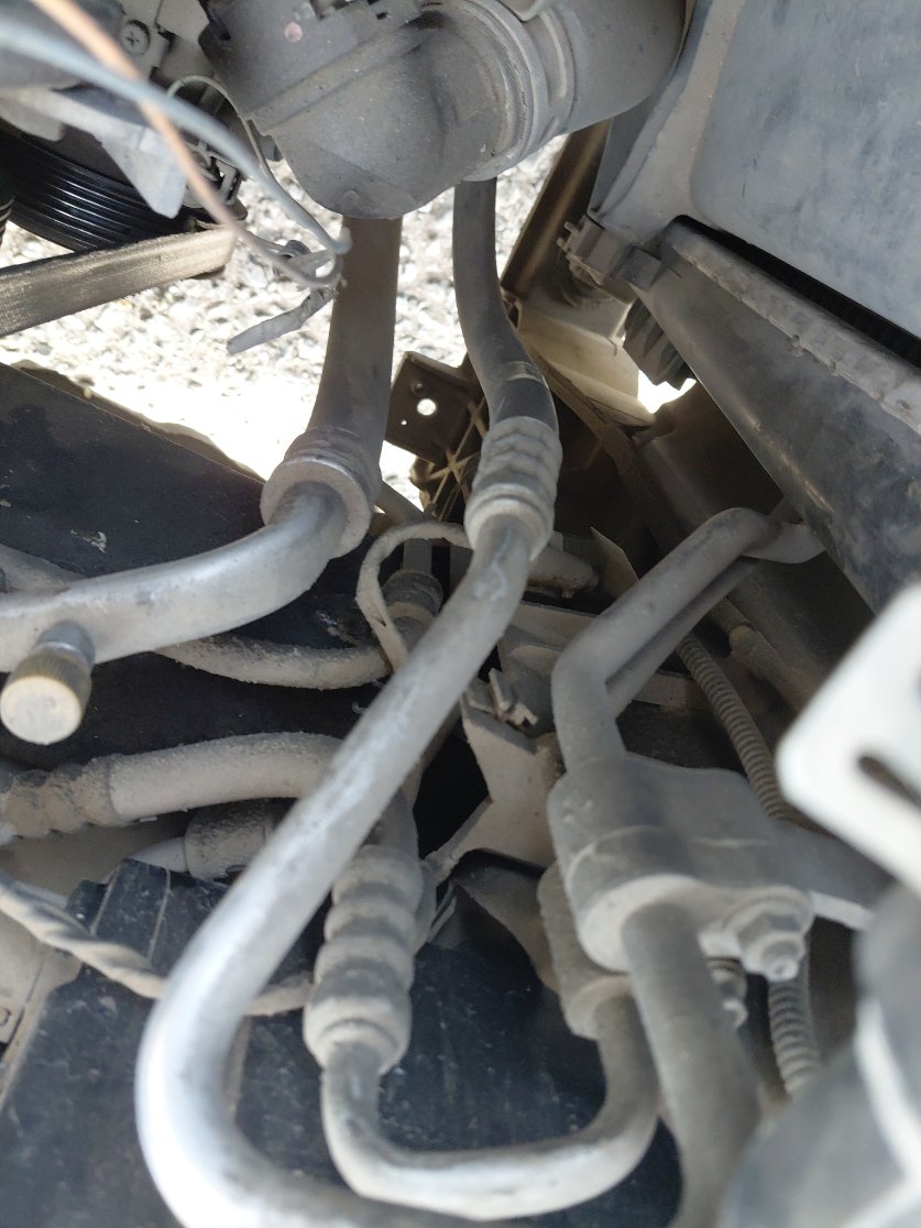 كيا أوبتيما TF LX FWD 2015 image