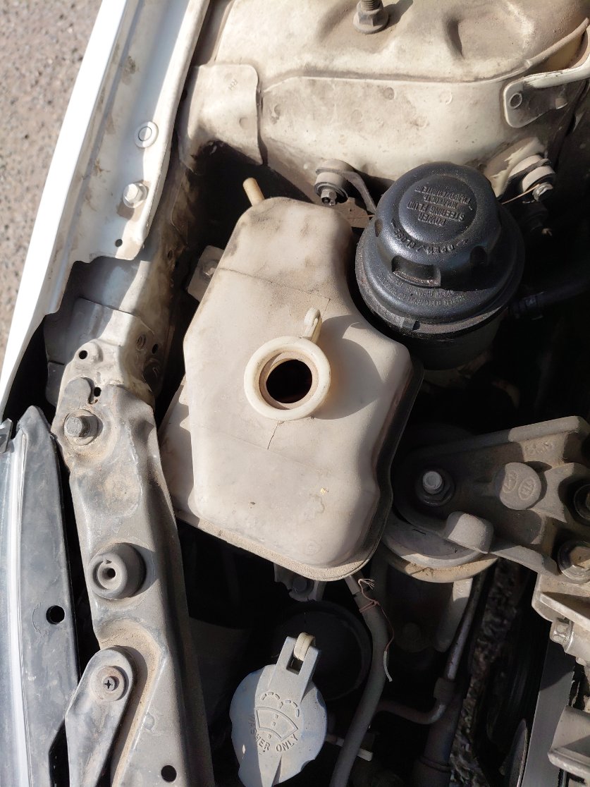 كيا أوبتيما TF LX FWD 2015 image