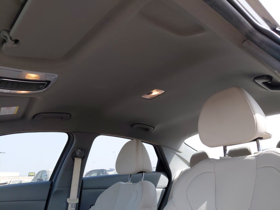 Hyundai Elantra  2023 image