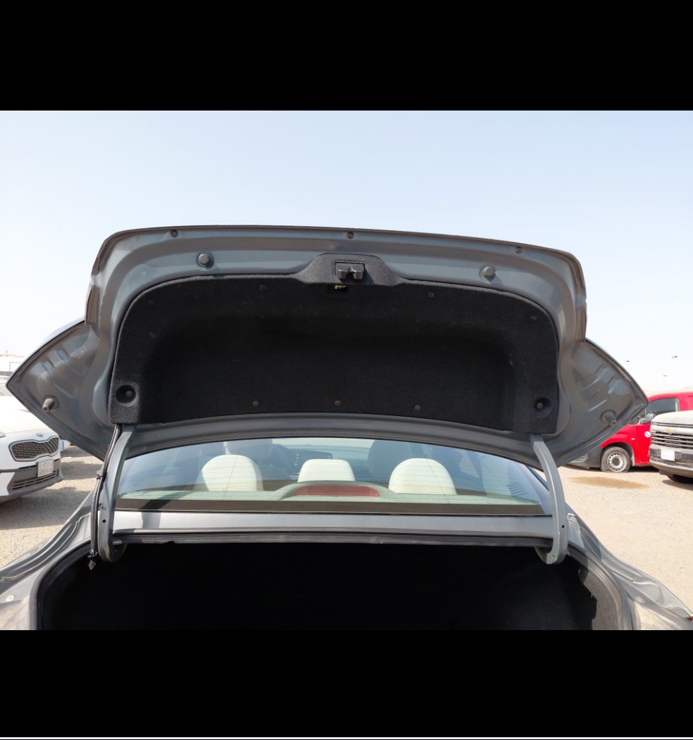 Hyundai Elantra  2023 image