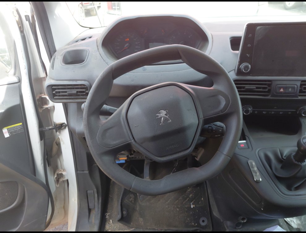 بيجو بارتنر  2023 image