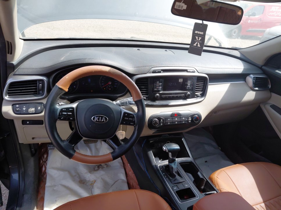 كيا سورينتو UM LX 2WD 2020 image