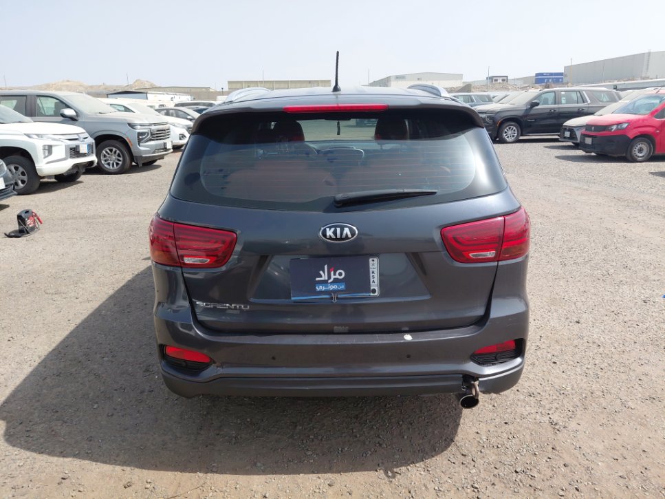 كيا سورينتو UM LX 2WD 2020 image
