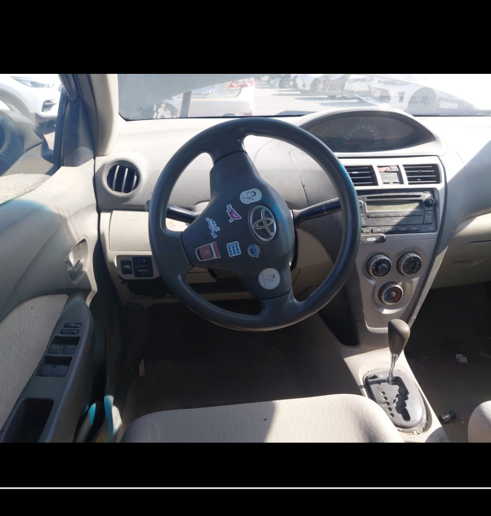 تويوتا يارس  2012 image