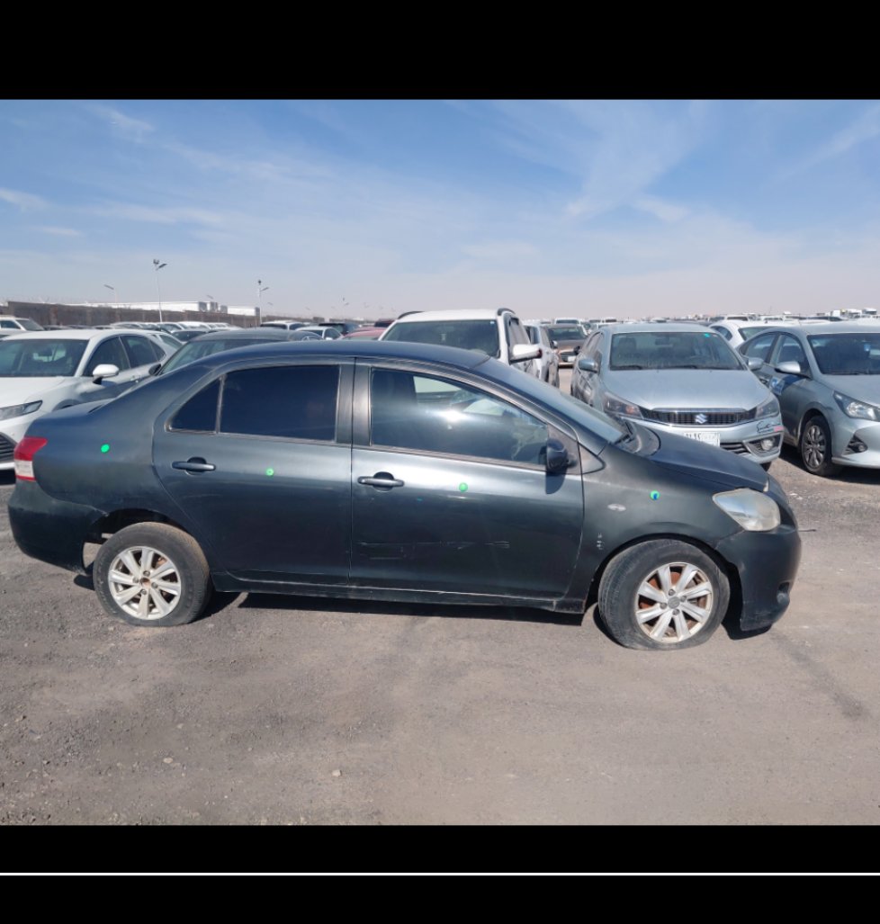 تويوتا يارس  2012 image