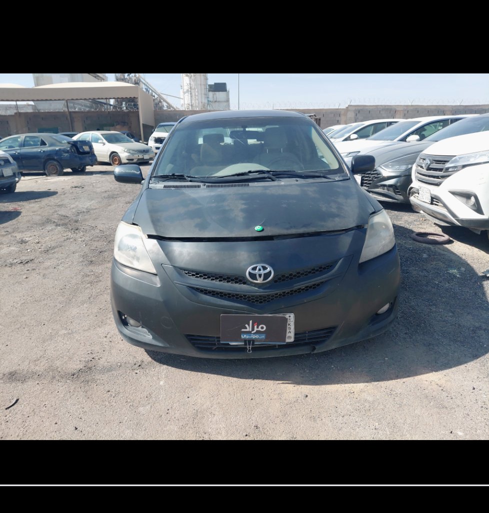 تويوتا يارس  2012