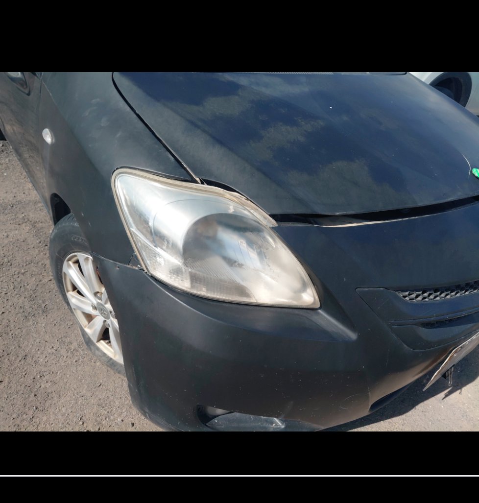 تويوتا يارس  2012 image