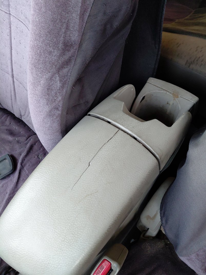 تويوتا يارس  2010 image