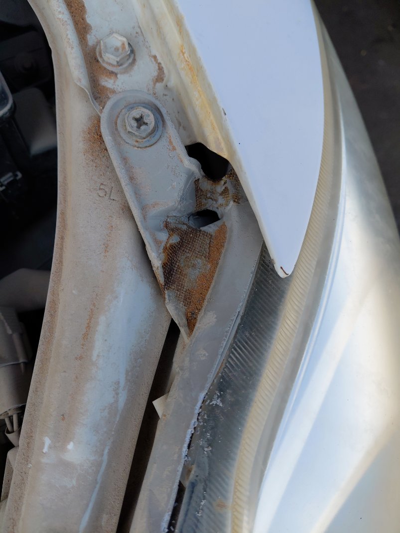 تويوتا يارس  2010 image