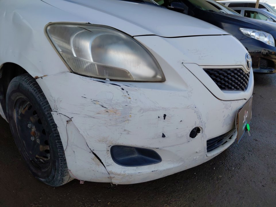 تويوتا يارس  2010 image