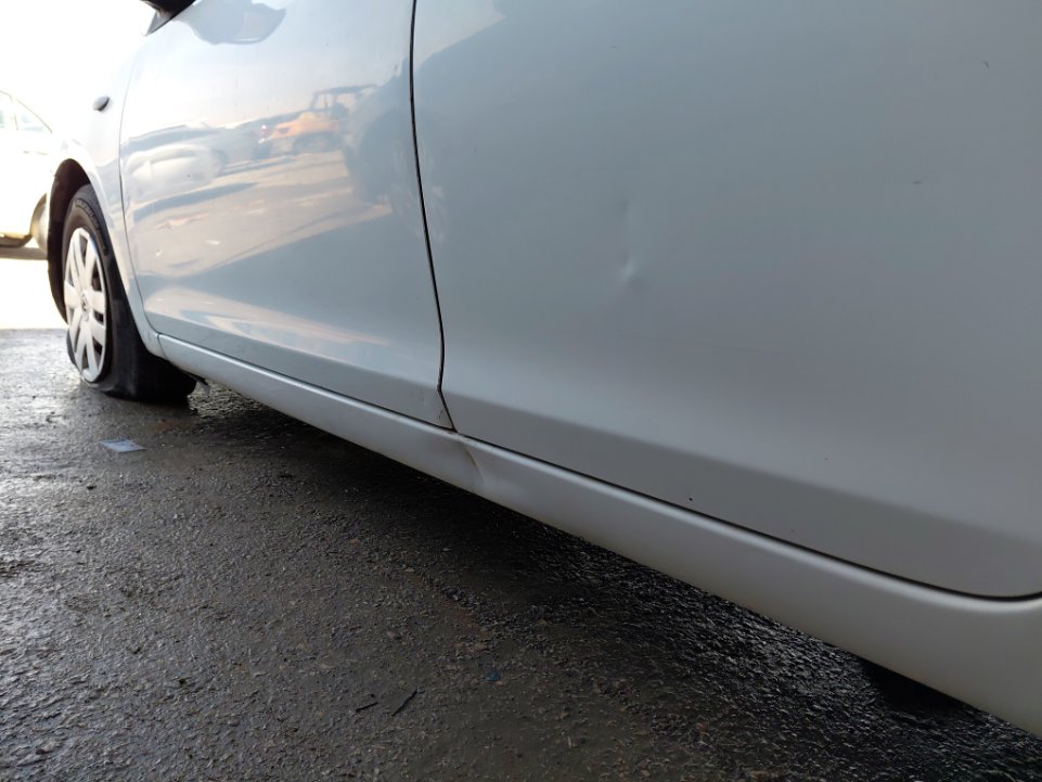 تويوتا يارس  2010 image