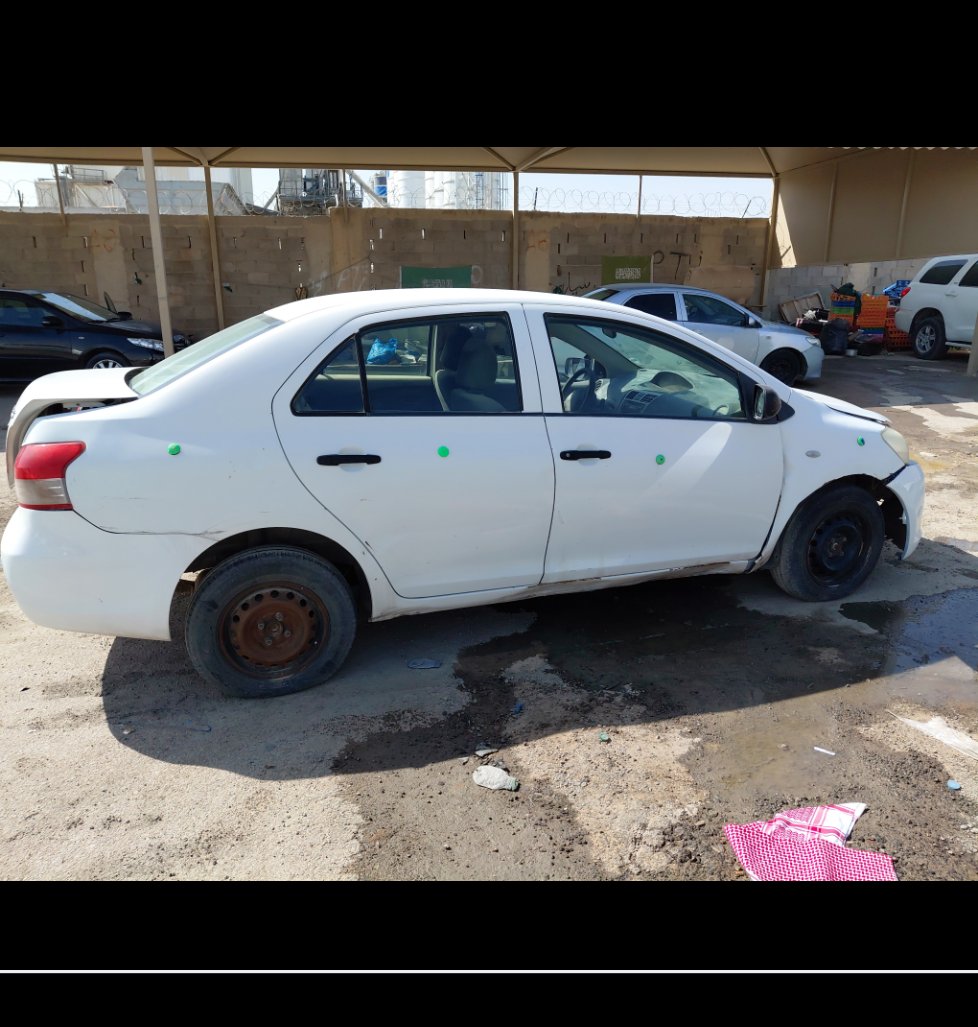 تويوتا يارس  2011 image