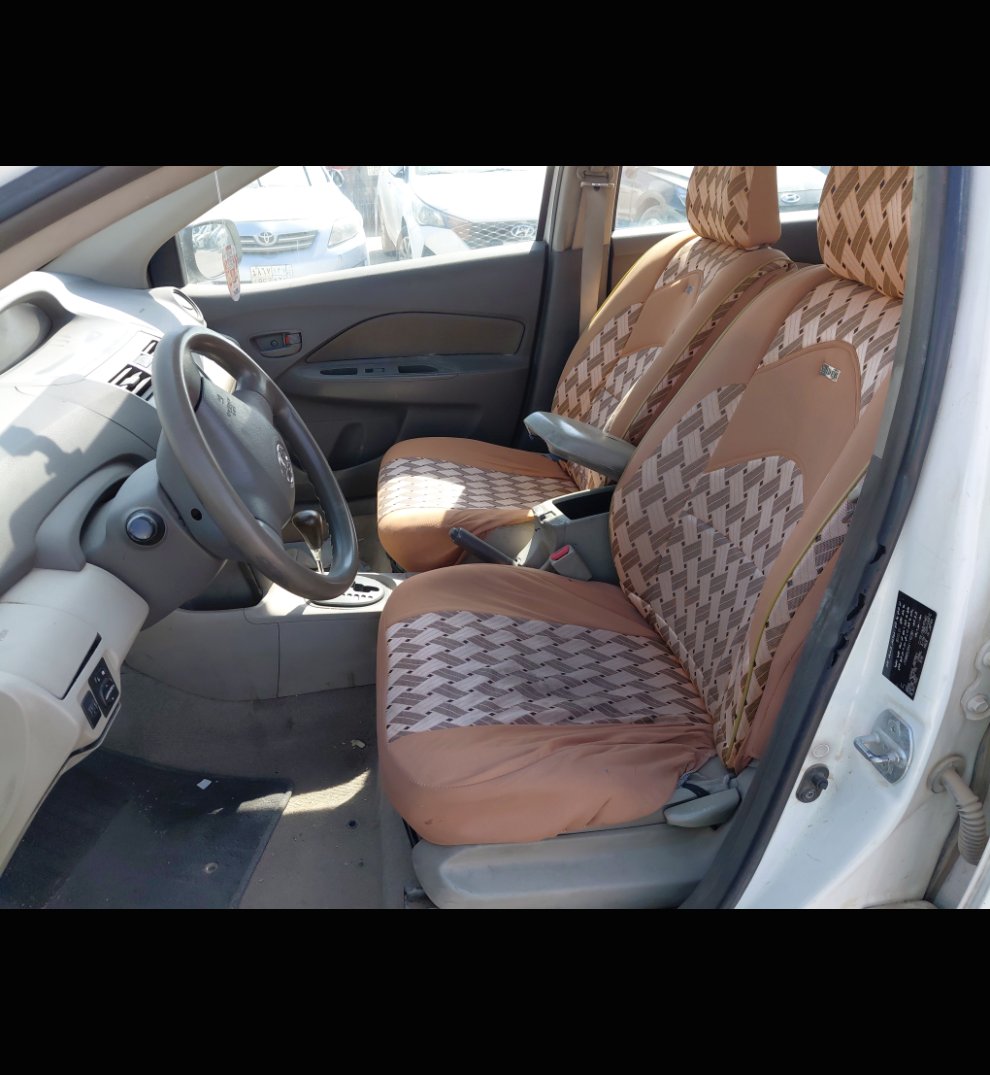 Toyota Yaris  2010 image