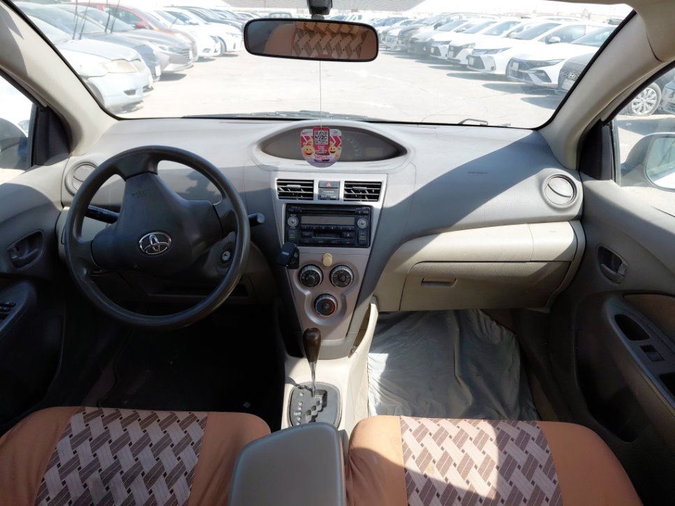 Toyota Yaris  2010 image