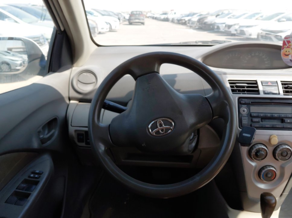 Toyota Yaris  2010 image