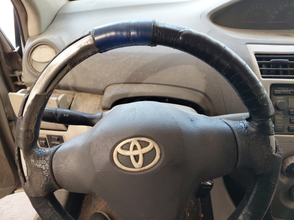 تويوتا يارس  2011 image