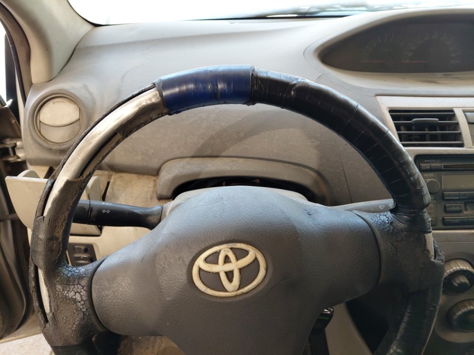 تويوتا يارس  2011 image