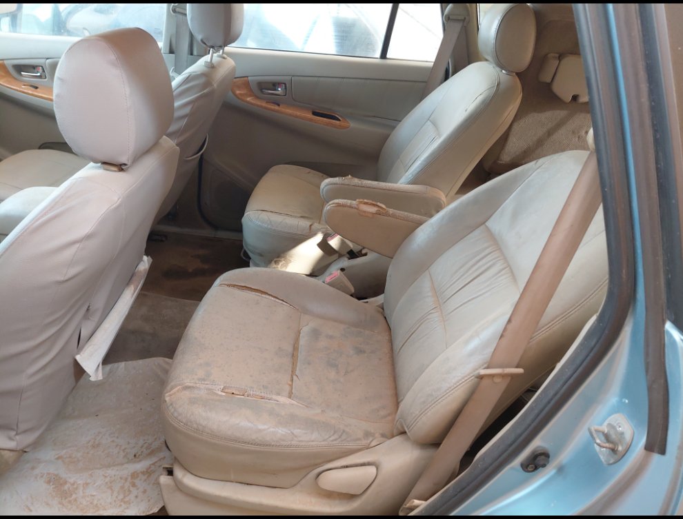 Toyota Innova  2009 image