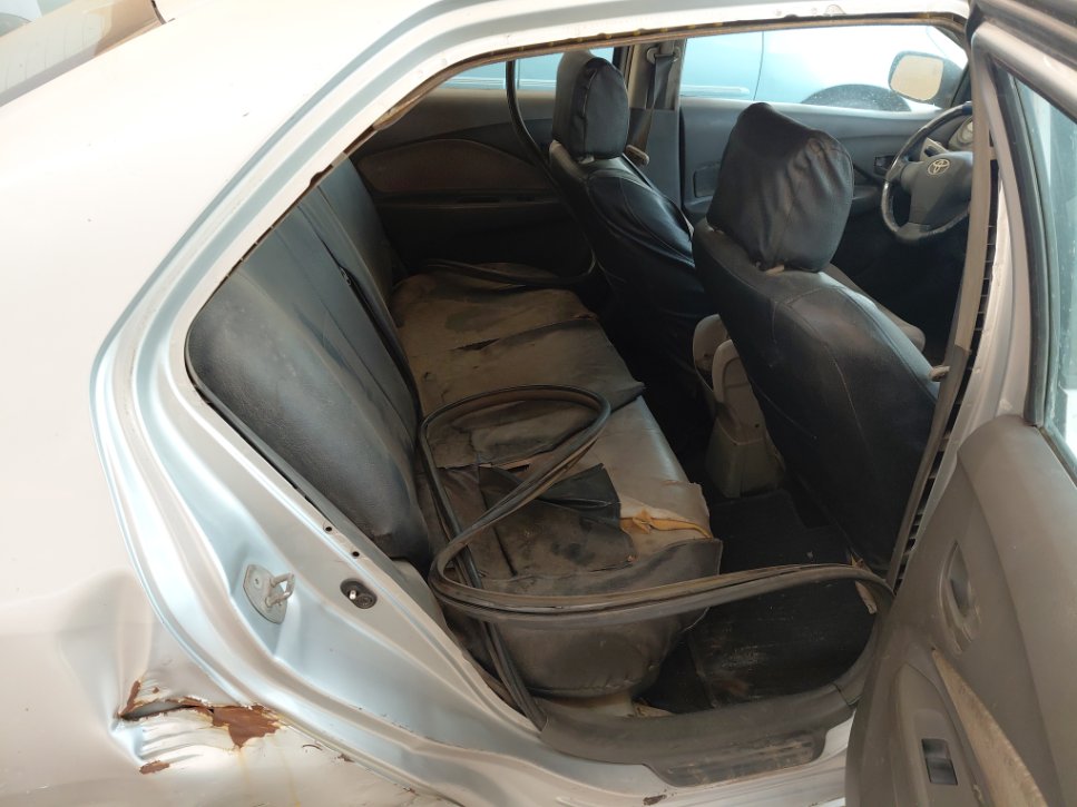 تويوتا يارس  2011 image