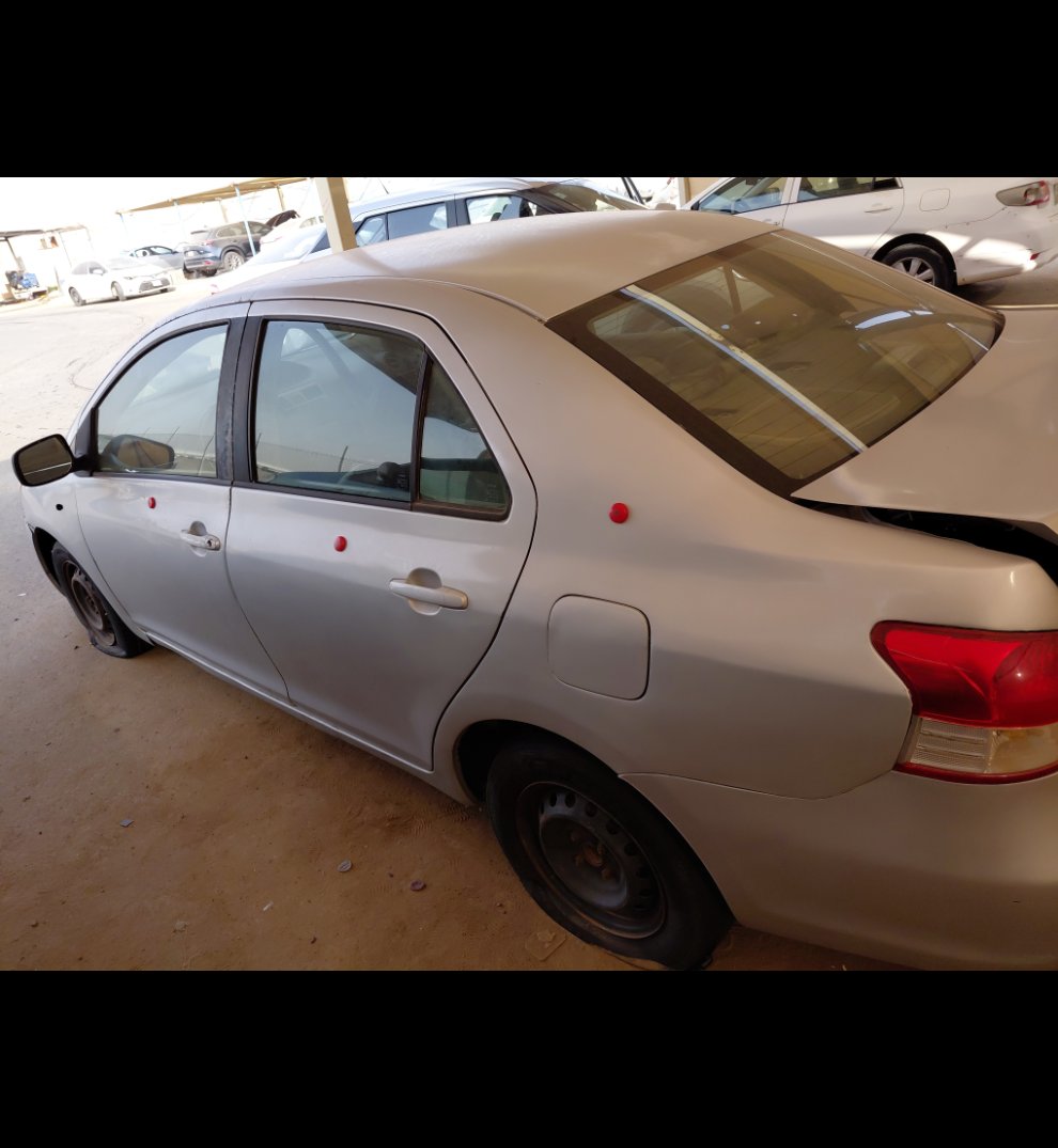 تويوتا يارس  2011 image