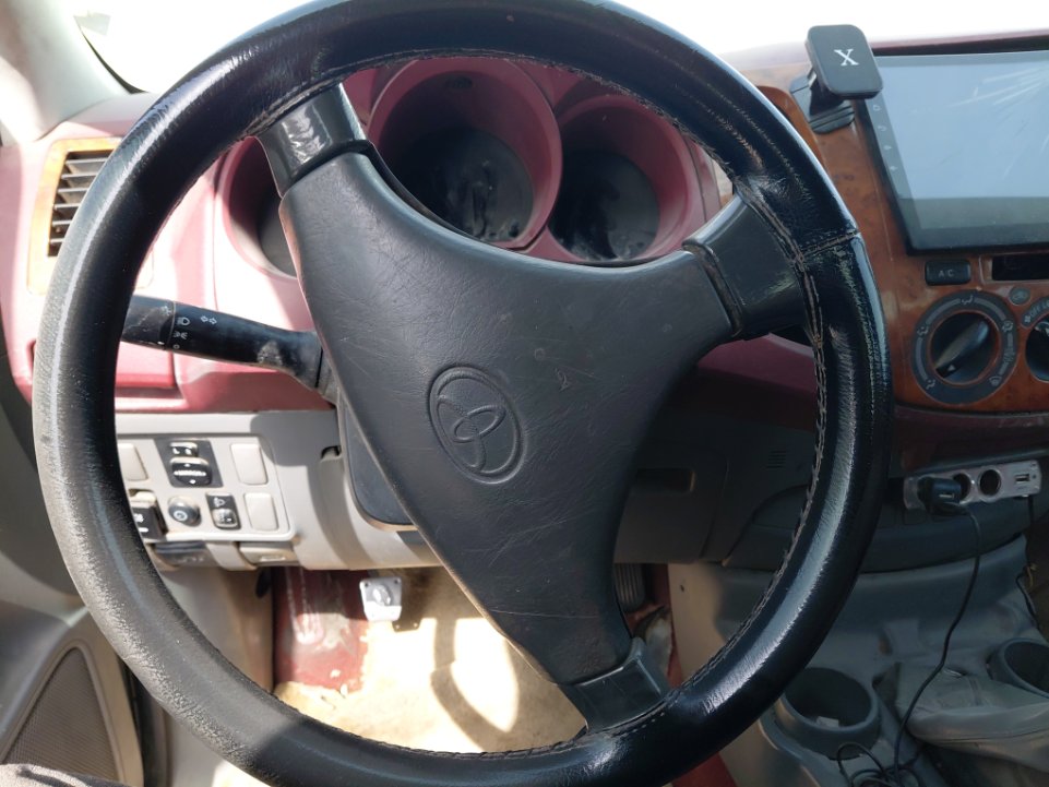 Toyota Hilux  2010 image