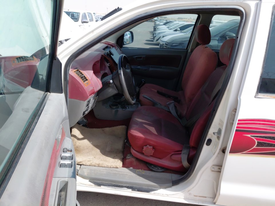 Toyota Hilux  2010 image