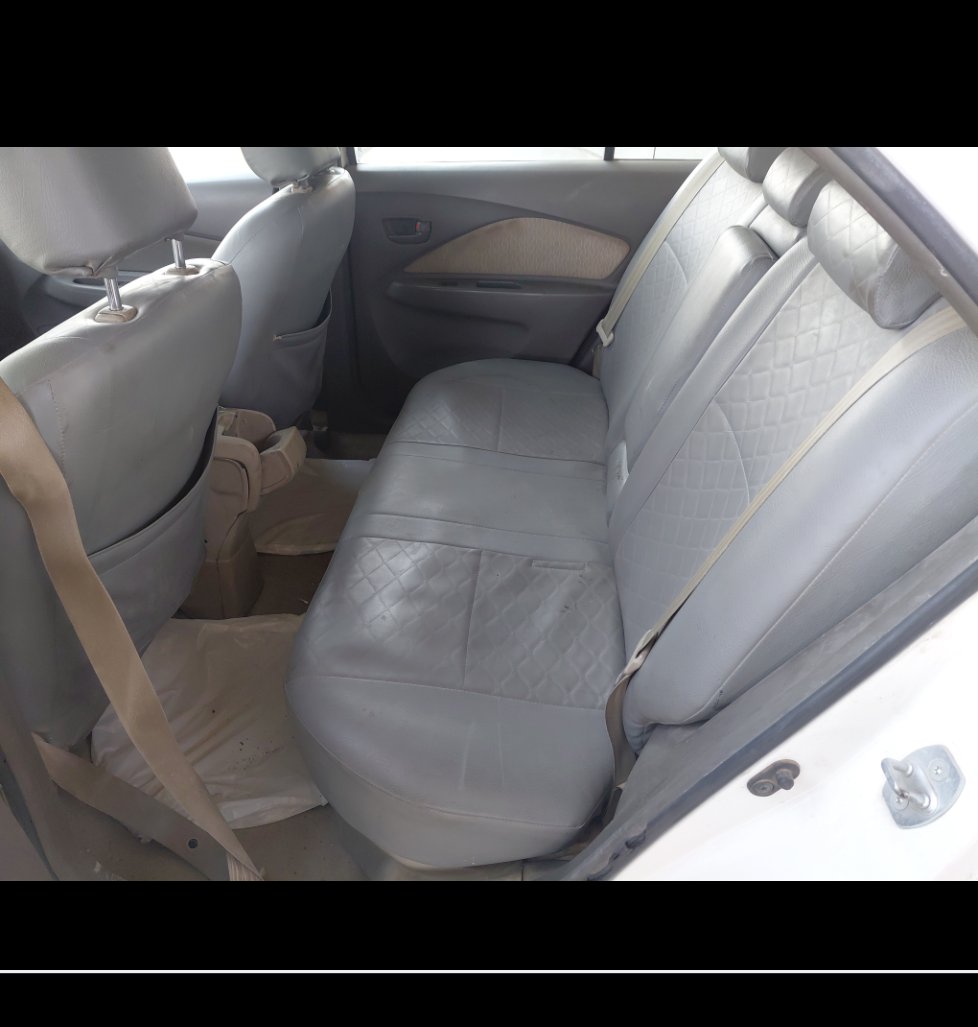 تويوتا يارس  2010 image