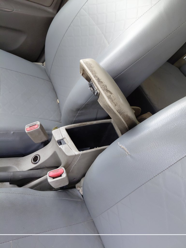 تويوتا يارس  2010 image