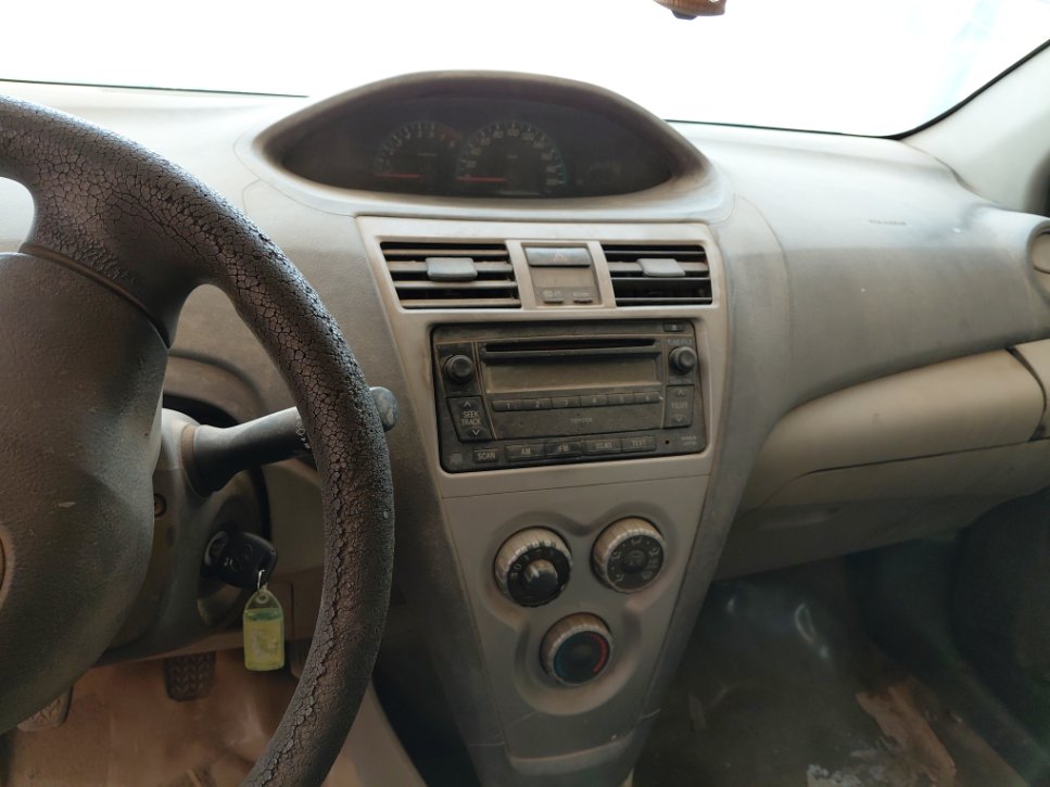 تويوتا يارس  2012 image