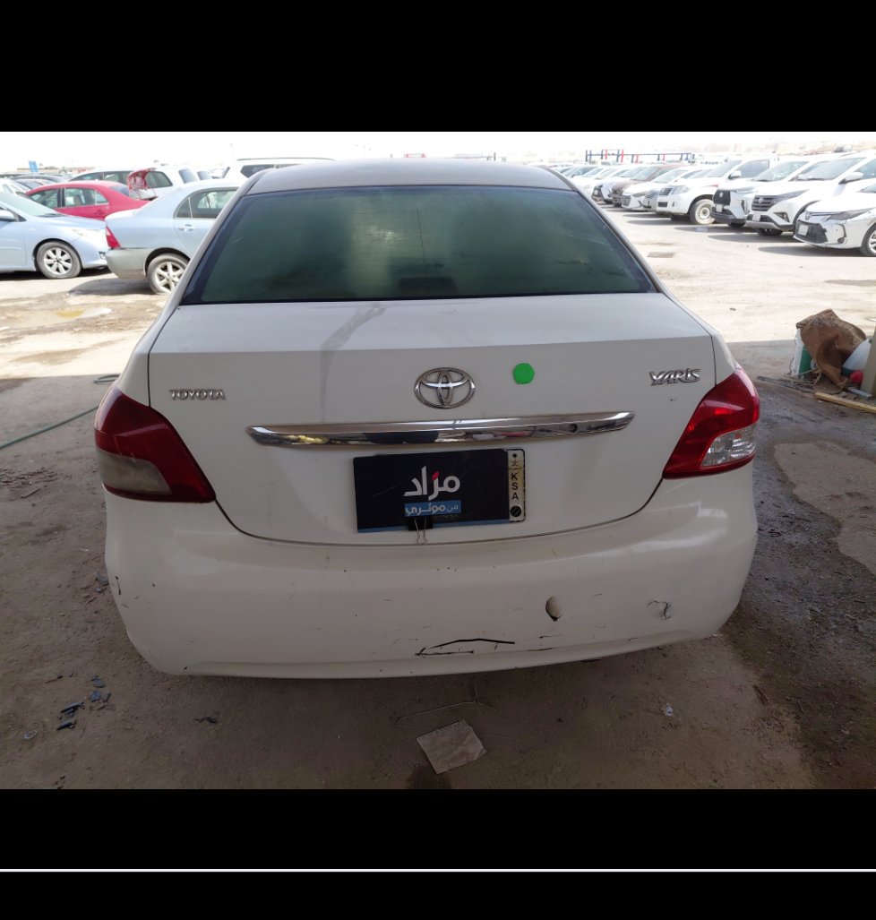 تويوتا يارس  2010 image