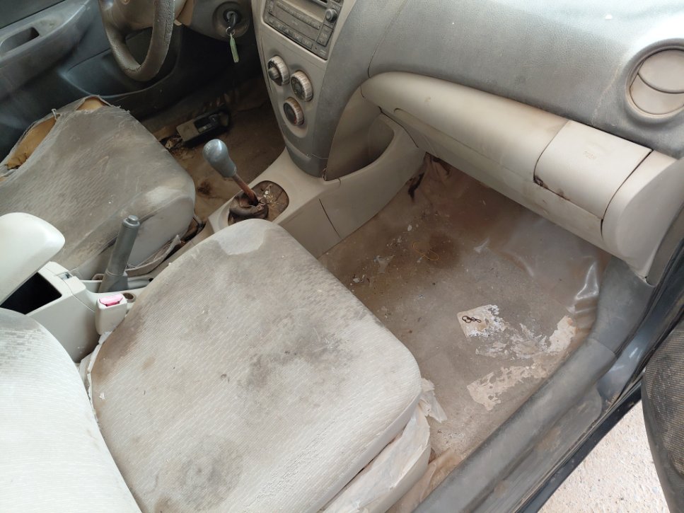 تويوتا يارس  2012 image