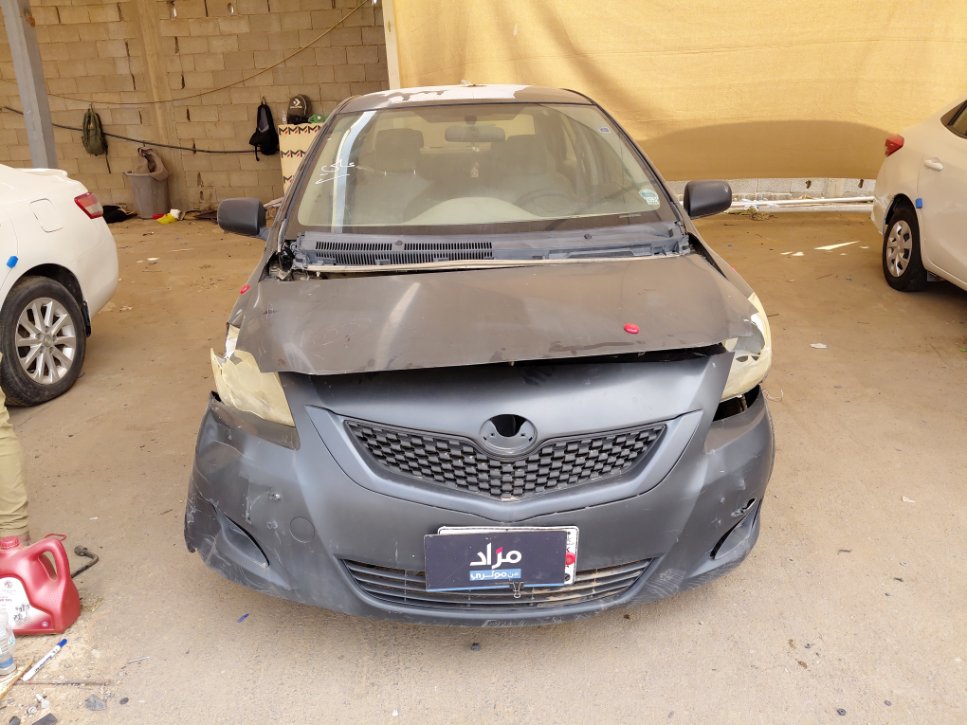 تويوتا يارس  2012