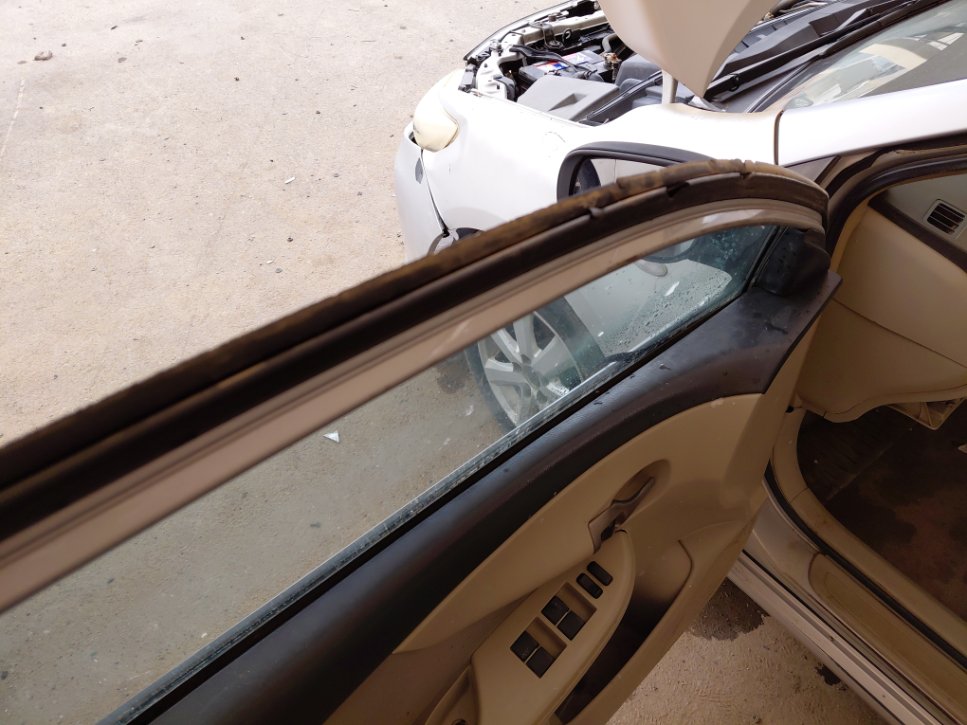 تويوتا يارس  2012 image