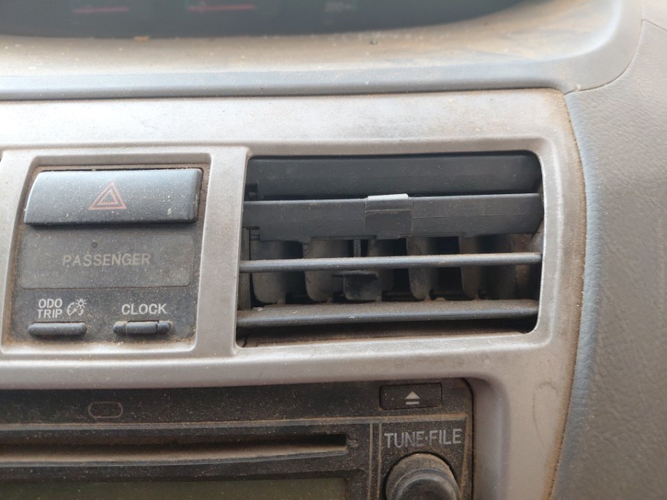 تويوتا يارس  2012 image