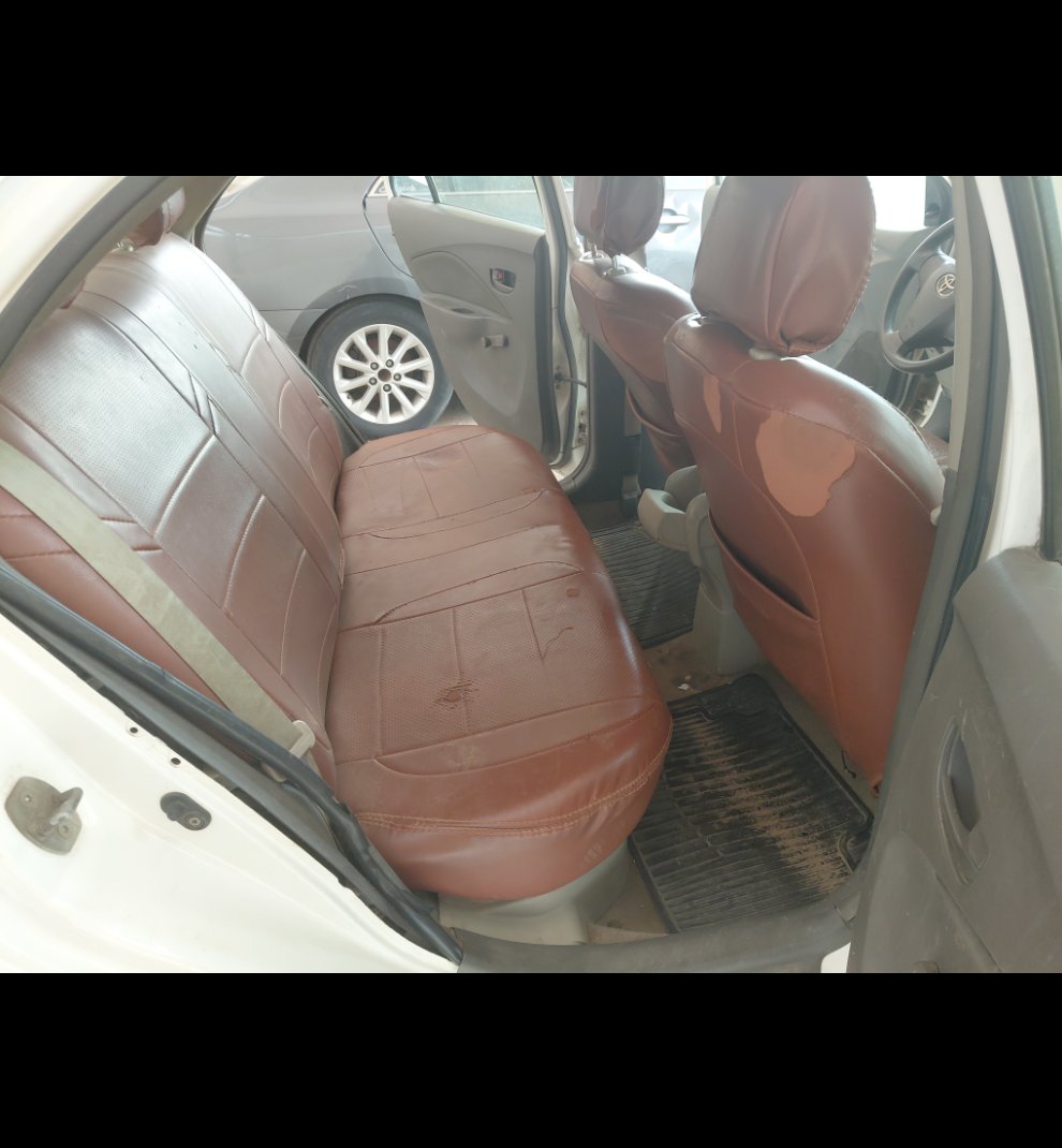 تويوتا يارس  2012 image