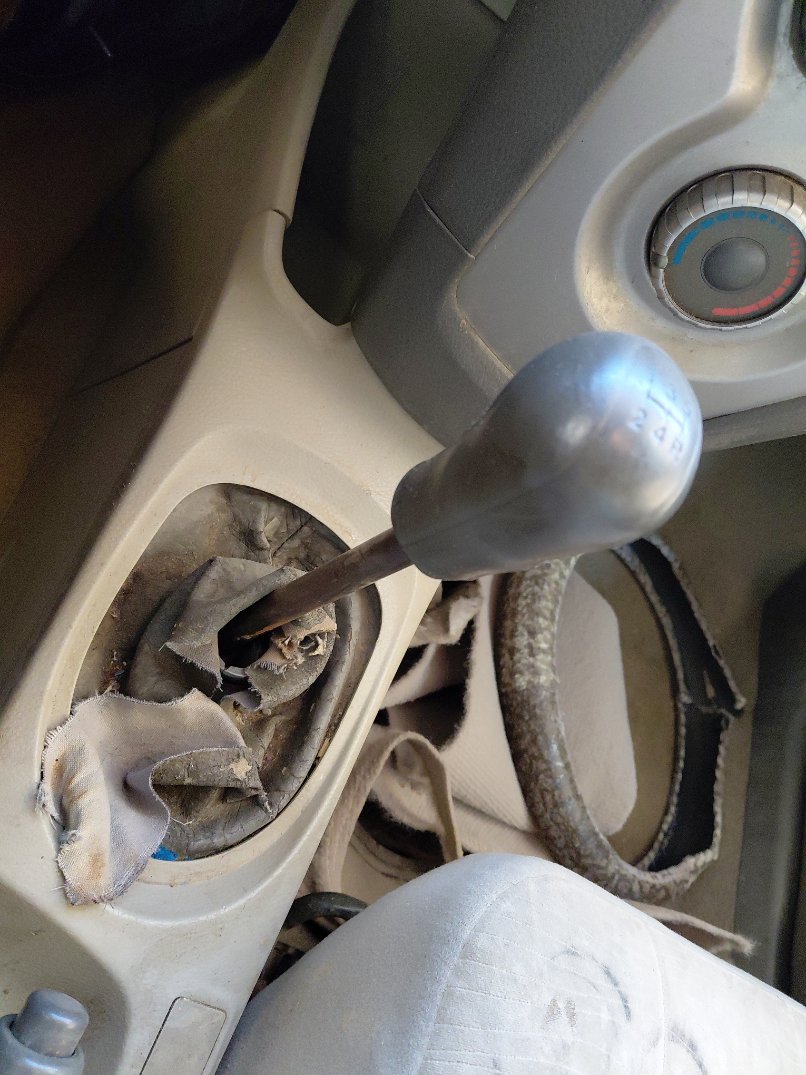 تويوتا يارس  2010 image