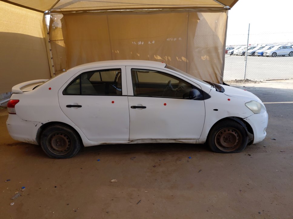 تويوتا يارس  2010 image