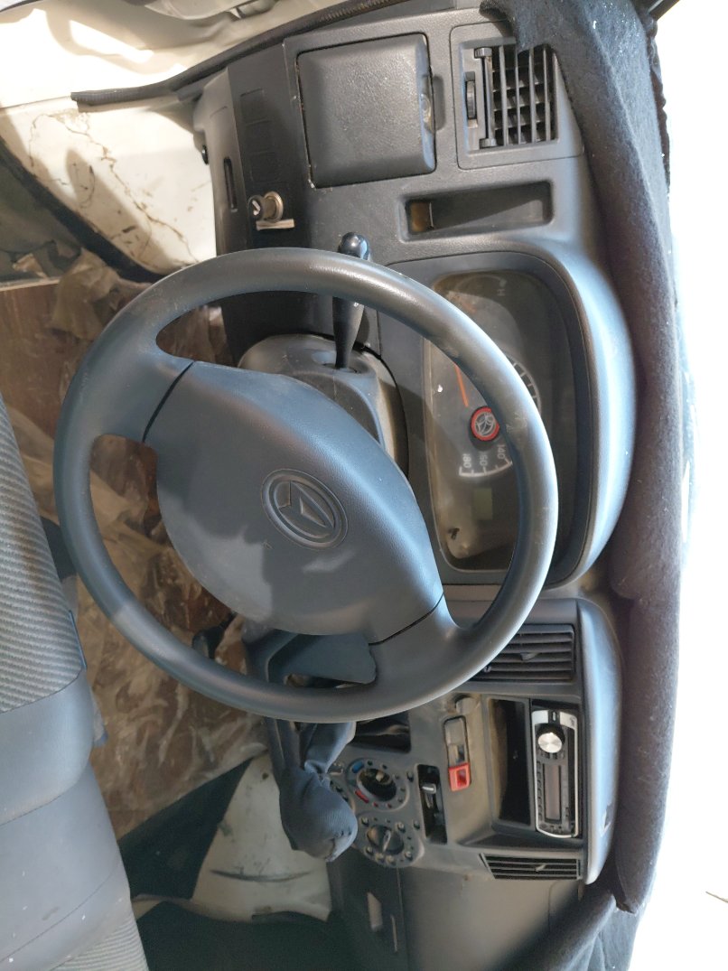 دايهاتسو دباب  2011 image